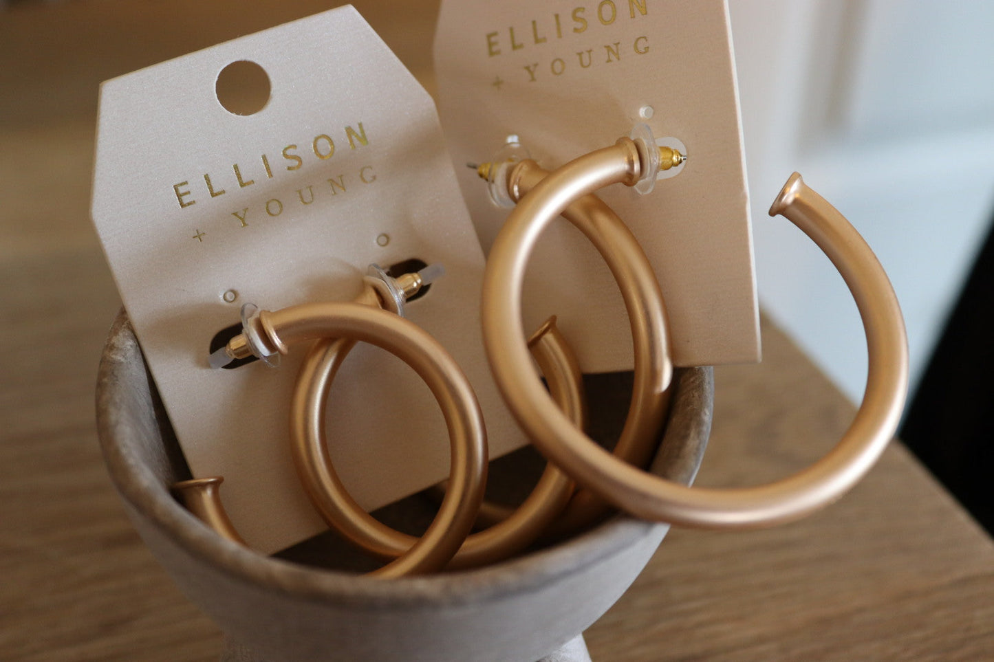 LIGHTWEIGHT TUBE EARRINGS