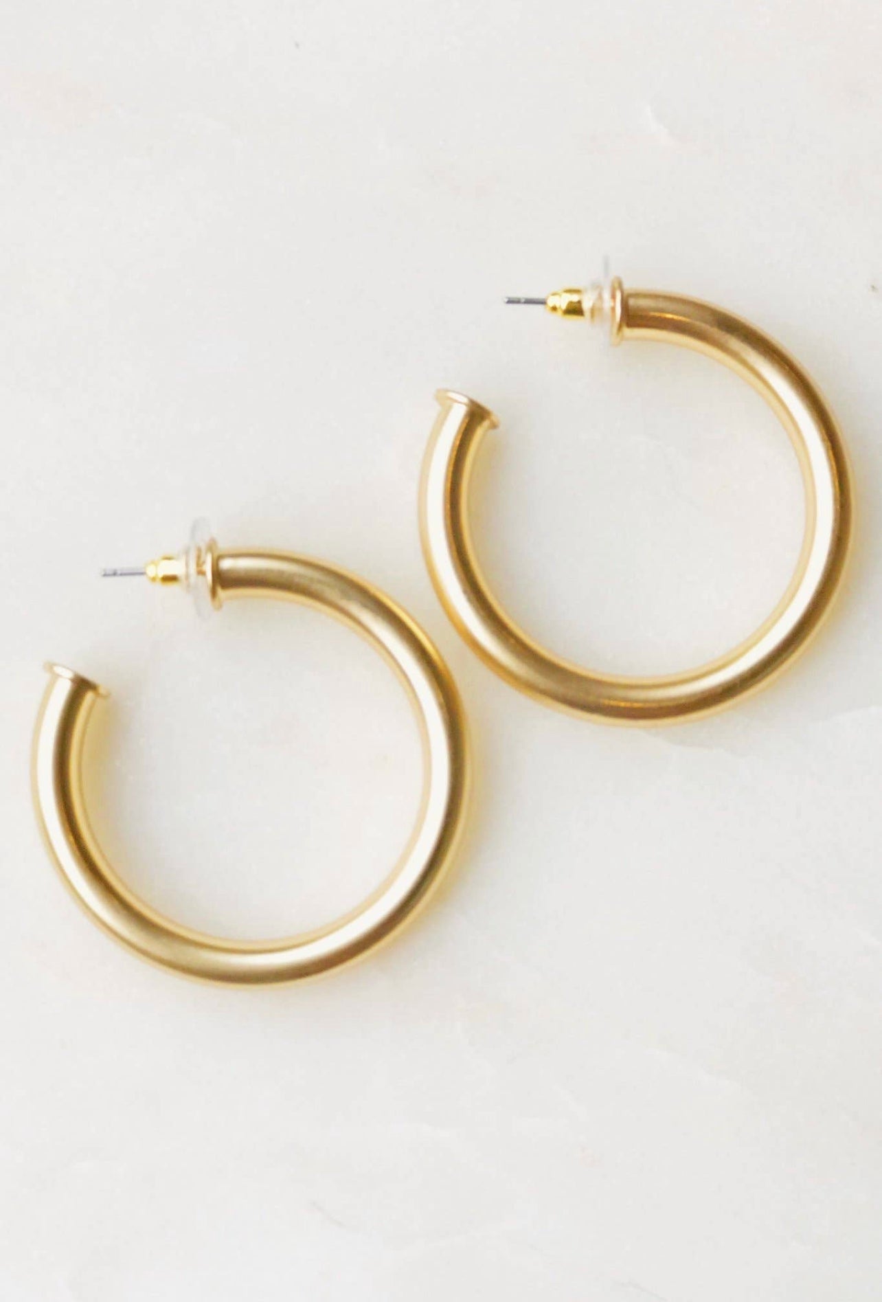 LIGHTWEIGHT TUBE EARRINGS