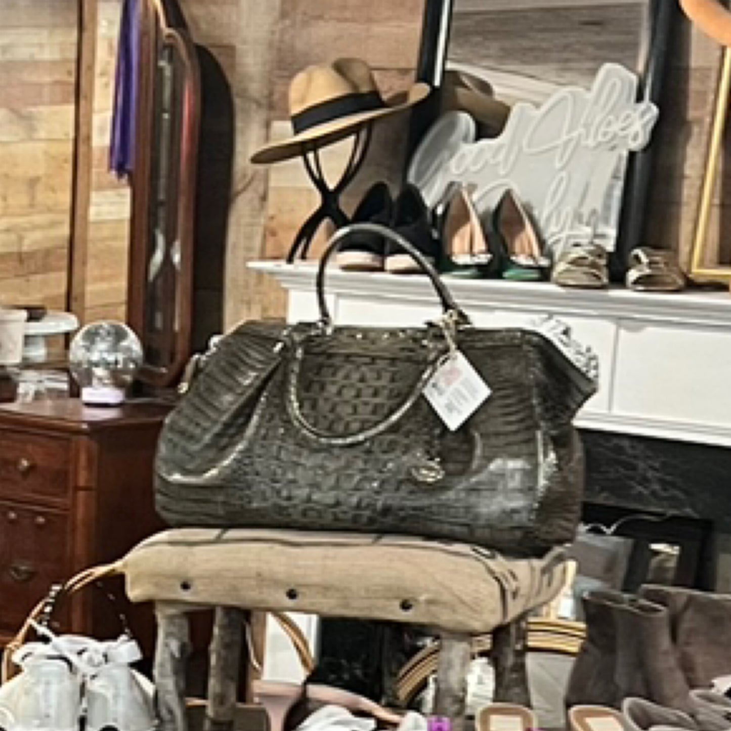 Brahmin Faye Melbourne